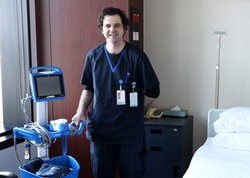 Epworth Geelong nurse Matthew Batterham with colleagues Libby and Rach, who cared for him while he was a patient
