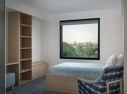 (L-R): Dr Joanna Ng, Mark Sweeney, Greg Procter, Dr Bart Wlodek, Dr Gary Persley, Dr Matt McDornan, Dr Vikas Noudgil at the Avive Clinic Brisbane opening